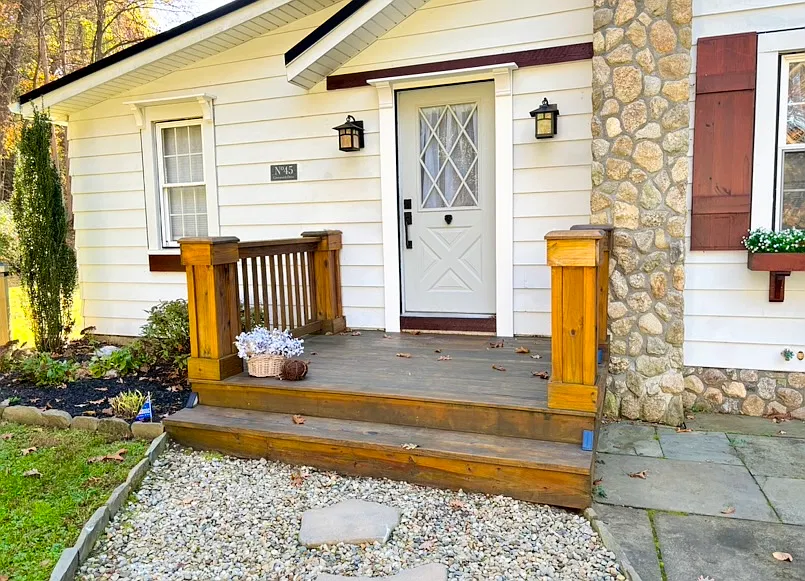 3 bed, 1200 sqft, $2,995 — Photo 3