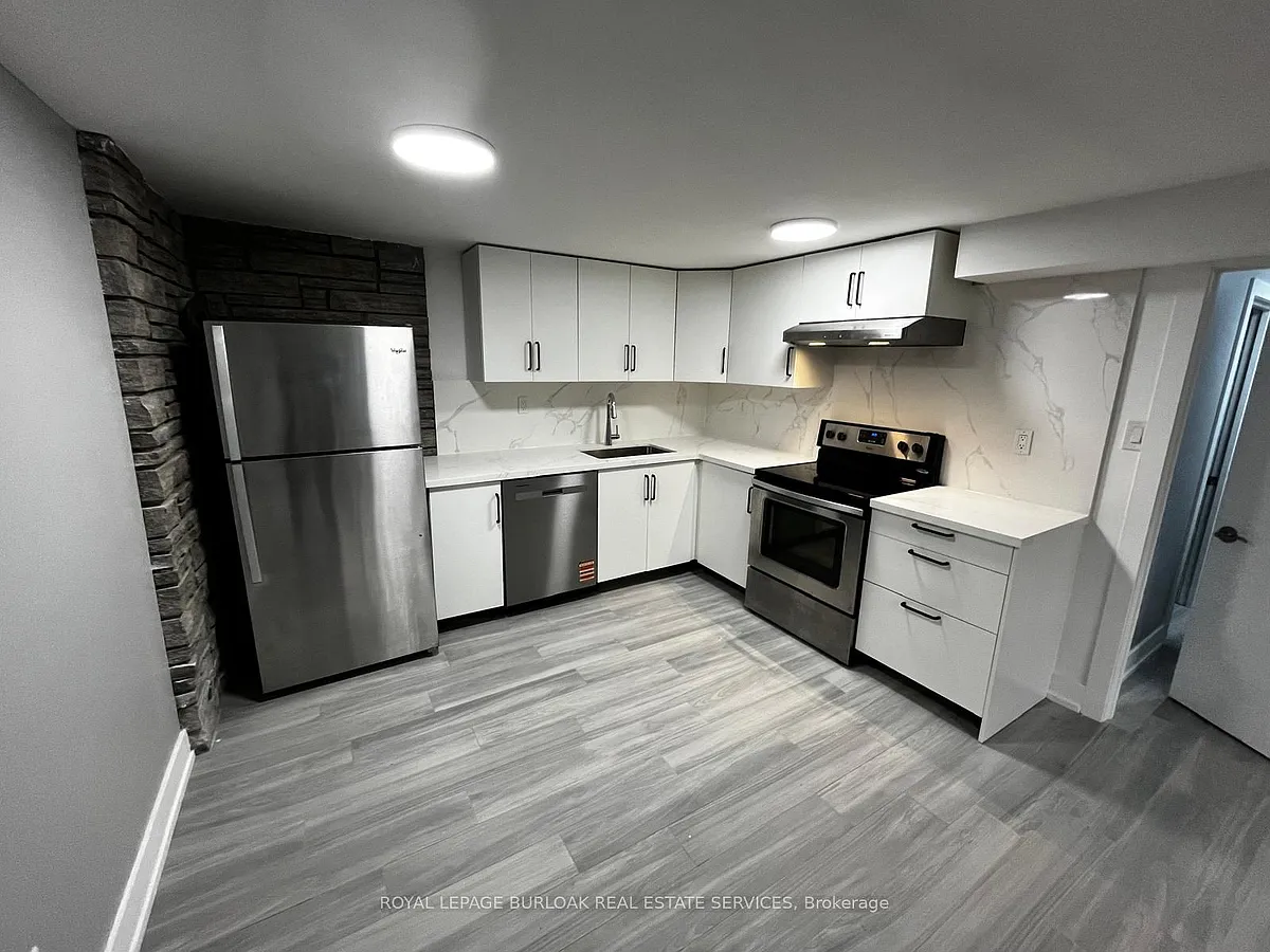 Building Photo - 3140 Michael Cres #B