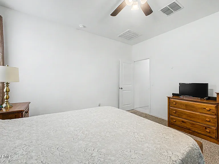 10611 W Bloch Rd — Photo 13