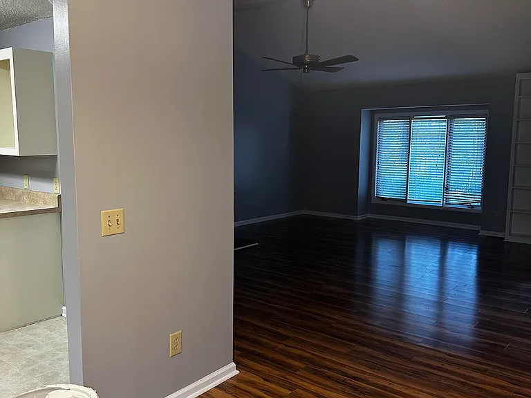 809 Hilltop Cir #HOUSE — Photo 14