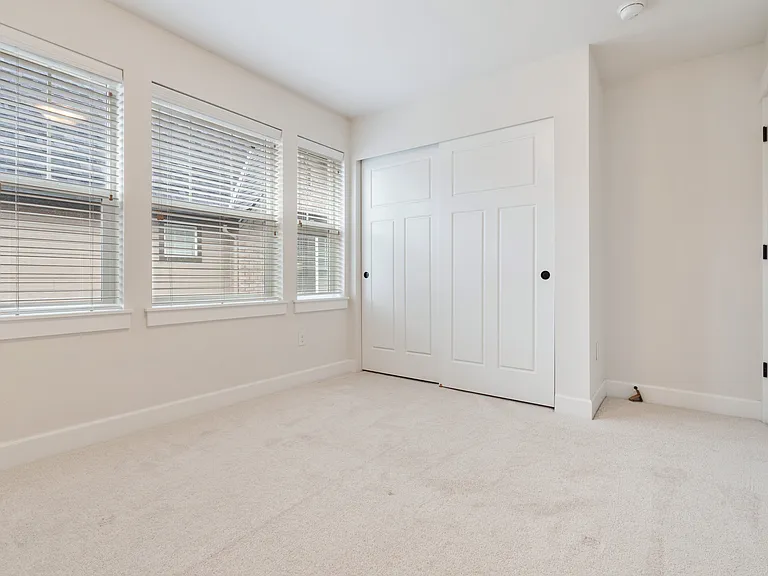1316 Chelsea Walk NE — Photo 20
