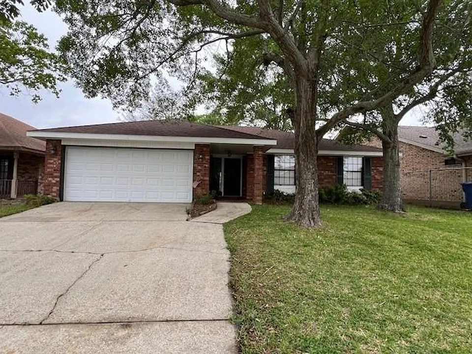 228 Constellation Dr
