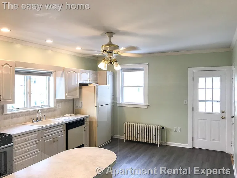 25 Lake St #1 — Photo 2