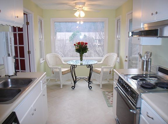 Kitchen and eat-in area