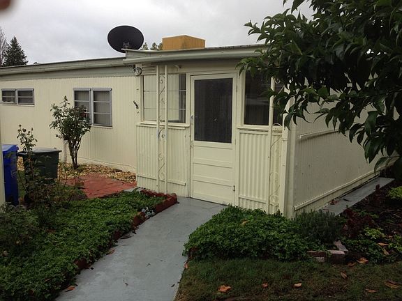 3rd image of 141 Buena Vista Dr
