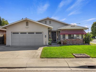 2 N Pinewood Ct, Lodi, CA, 95242