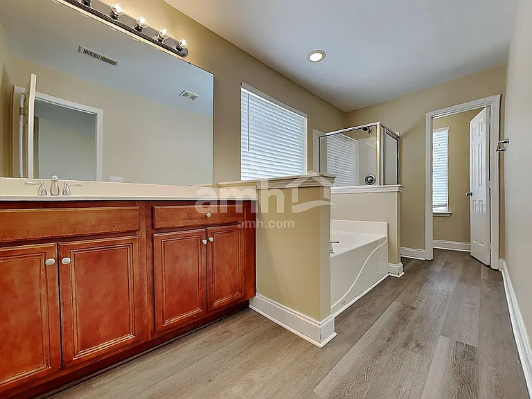 126 Diploma Dr — Photo 11