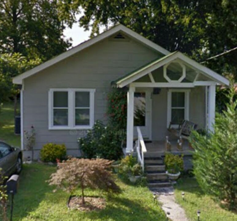 1st image of 308 6th Ave NW