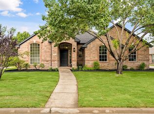 15 Lakeview Dr, Trophy Club, TX 76262