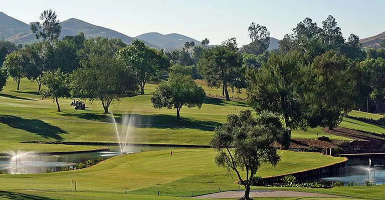 Canyon Lake Golf club. Small golf course within Canyon Lake