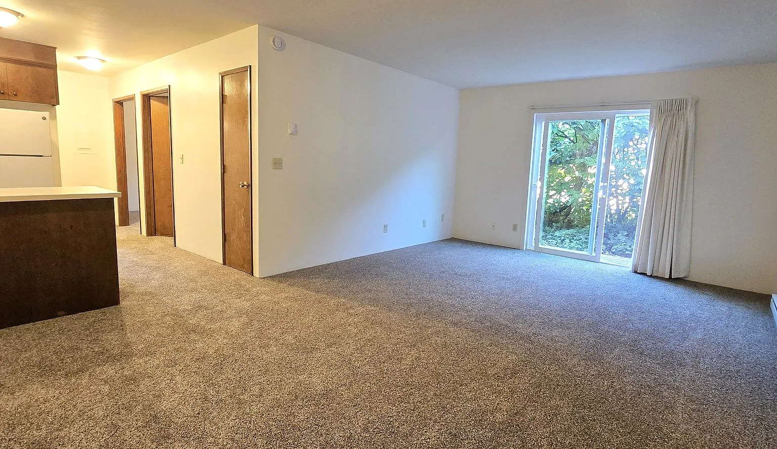 Stratford Apartments — Photo 1