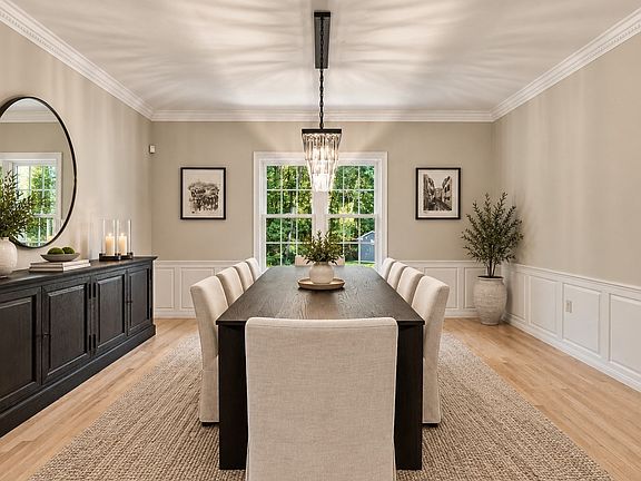 4th image of 6 Bishop Ln