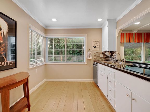 5th image of 3169 Ellington Cir