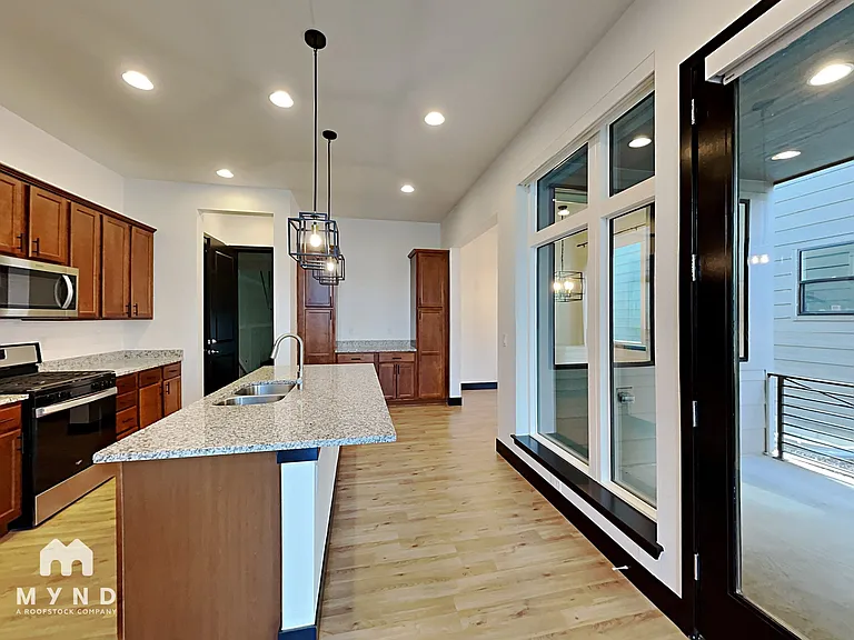 5894 Perth St — Photo 14