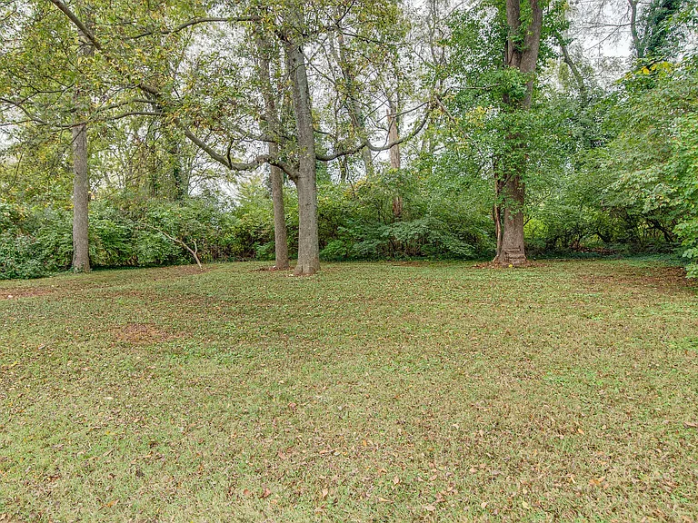 2306 Sharondale Dr — Photo 31