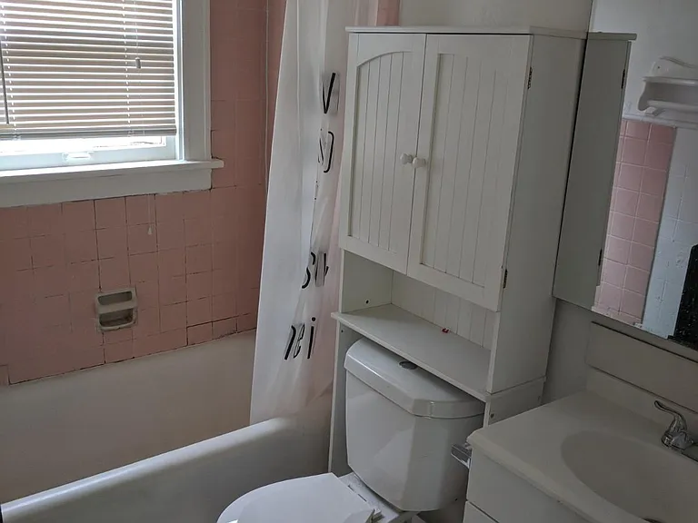 Theresa Renee Apartments — Photo 4