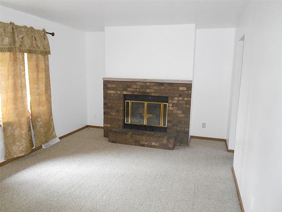 2nd image of 1222-1224 S Thompson Dr