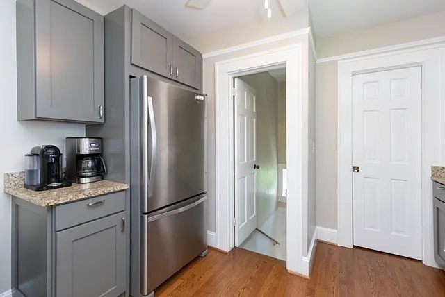 131 Courtland Ave — Photo 18