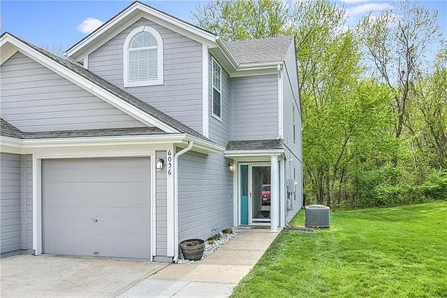1st image of 6056 NE Moonstone Dr