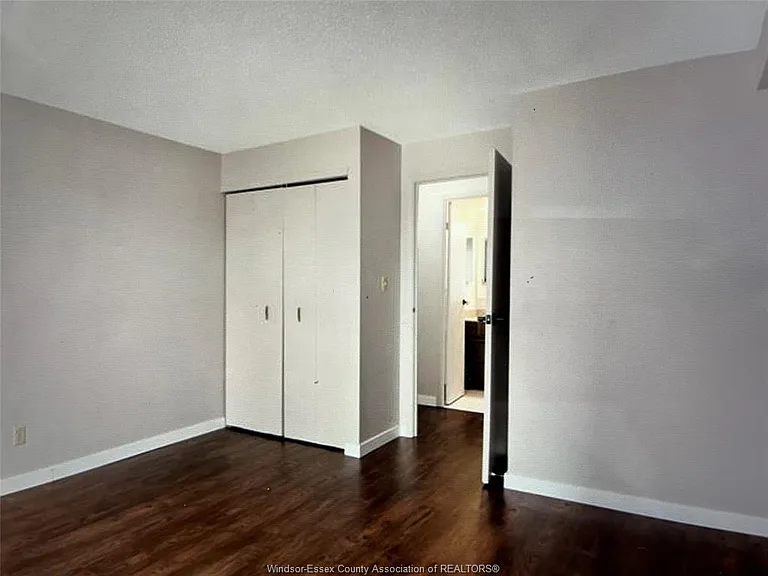 3936 Wyandotte St E #211 — Photo 2