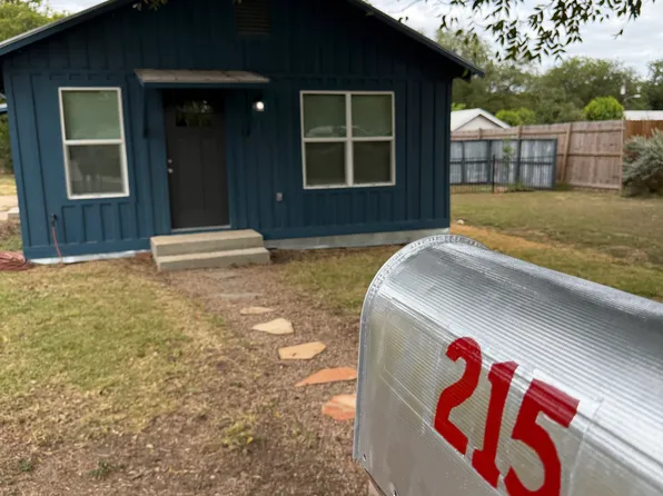 215 Wilson St, San Marcos, TX 78666