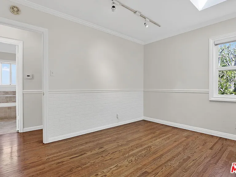 10341 Keswick Ave — Photo 24