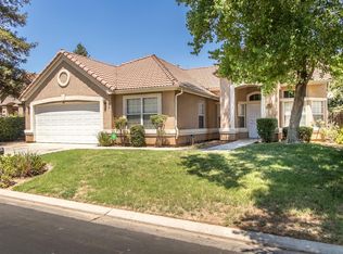 4642 W Oak Park Dr, Fresno, CA 93722