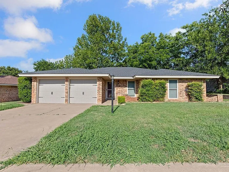 3 Lackland Cir — Photo 1