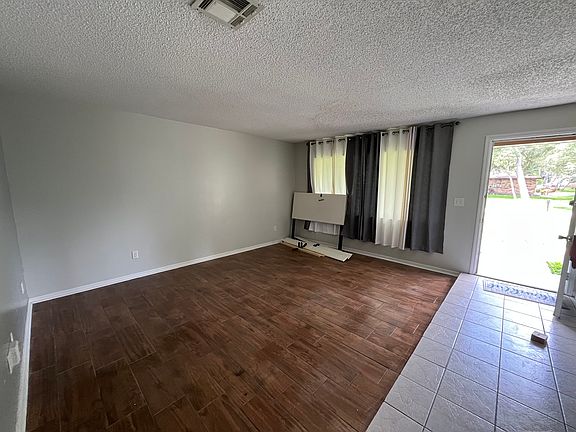 2nd image of 1504 S Boundary St