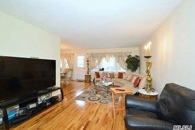 2nd image of 22109 59th Ave