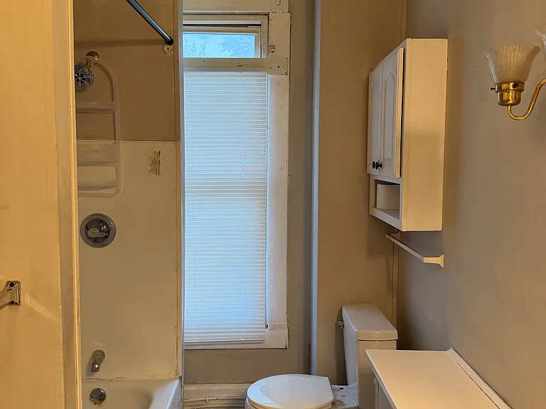 1753 W Morris St — Photo 12