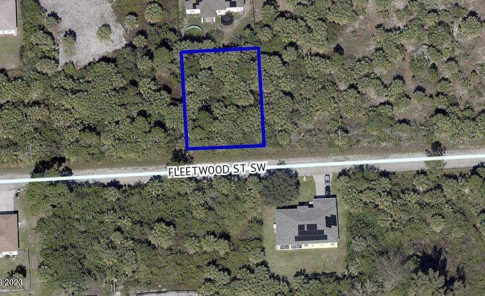 1st image of 565 Fleetwood St SW
