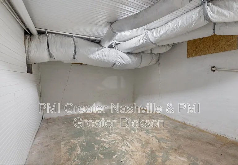 4859 Highway 100 — Photo 34