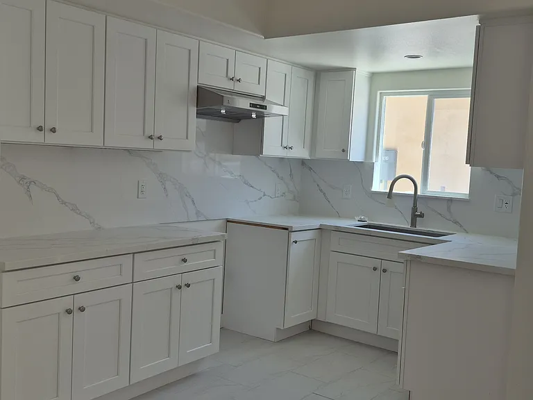 5951-5953-5953A Myrtle Ave #A — Photo 7