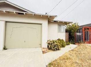 1840 Reinelt Ave, Santa Cruz, CA 95062