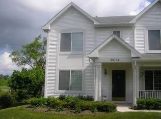 39154 Welsh Ln, Beach Park, IL 60083