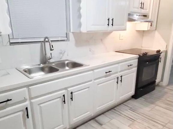 2nd image of 415 Dogwood Trl