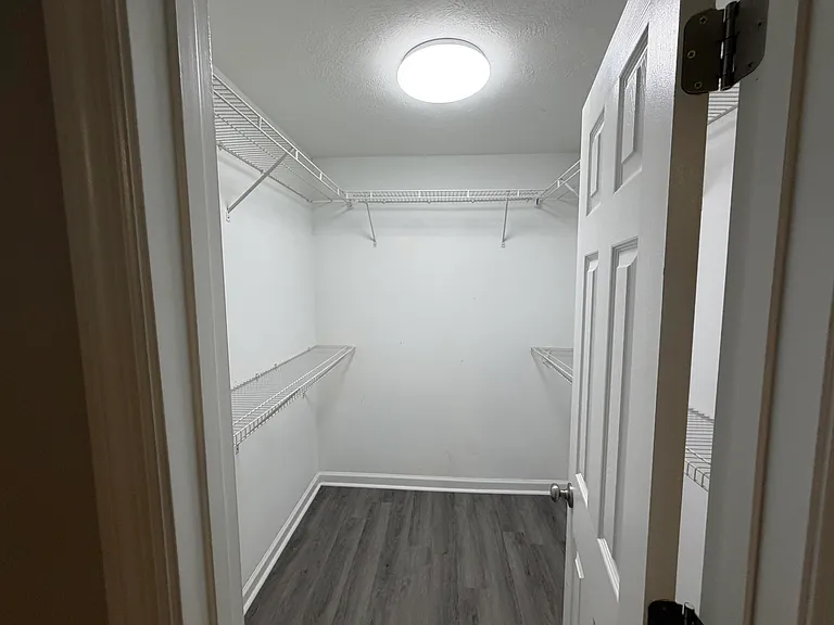 219 Long Creek Dr — Photo 15