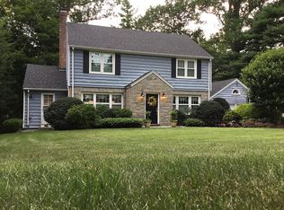 25 Colony Ct, Stamford, CT 06905