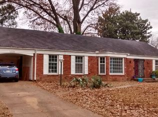 2998 Egan Dr, Memphis, TN 38115