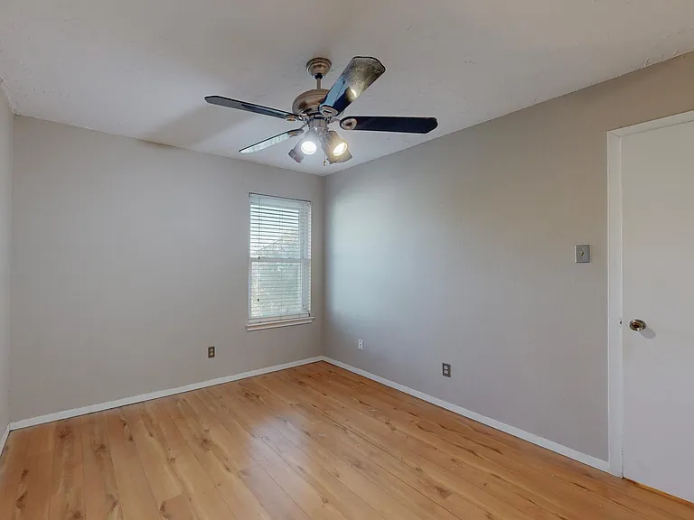 791 Chateau Ln — Photo 21