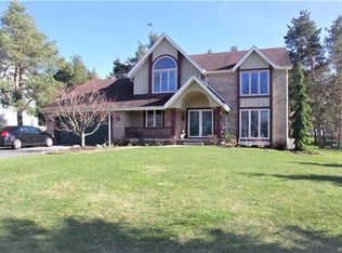 227 Schultz Rd, Buffalo, NY 14224