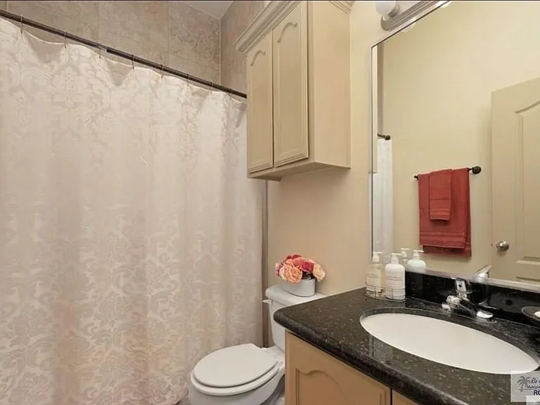 2459 Salerno Dr — Photo 14