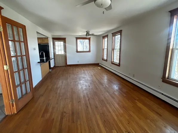 14 Grand St #1, Catskill, NY 12414