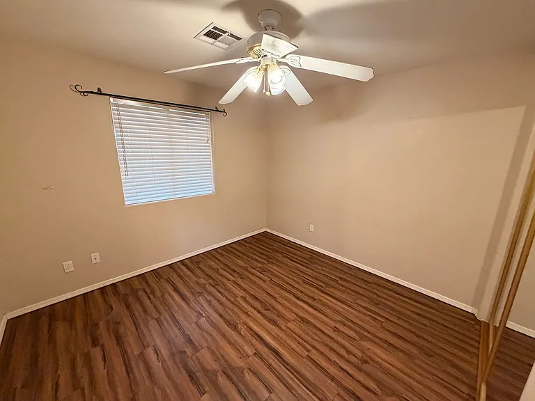 1041 S Matilda St — Photo 16