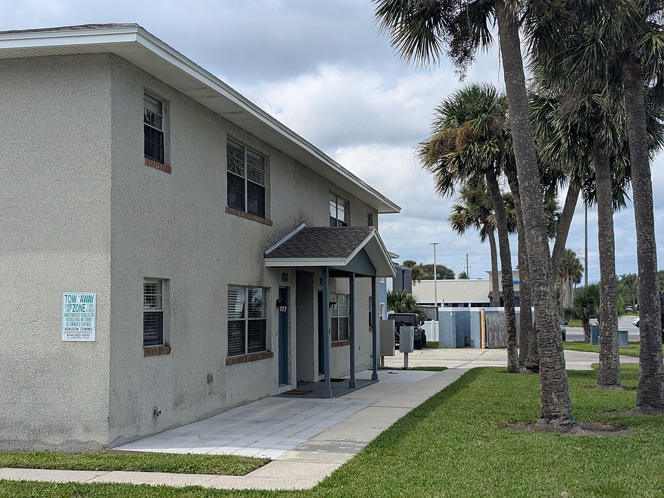 Upstairs unit that faces 17th Ave North and Second Street