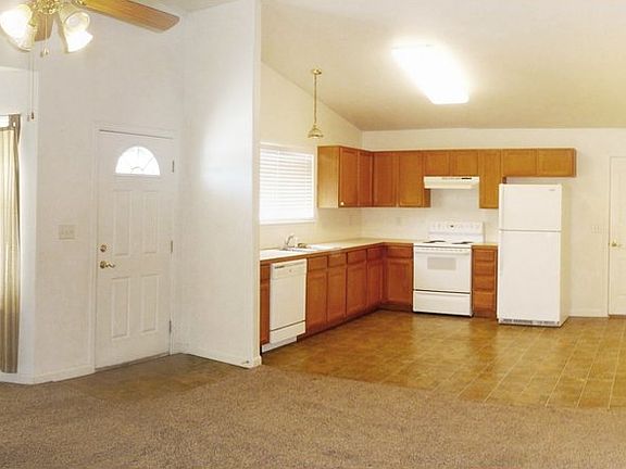 3rd image of 4008 25th Ave