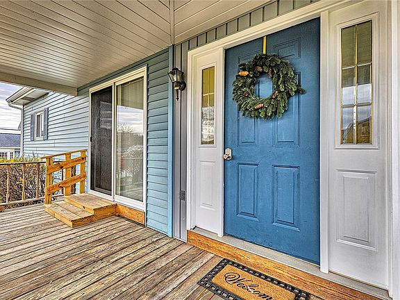 3rd image of 329 Price St