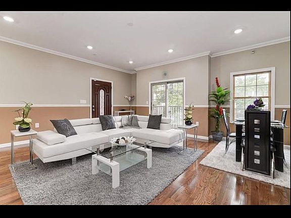 2nd image of 16 Corbin Ave Unit 1