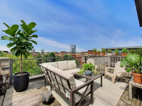 1005 N Kingsbury St, Chicago, IL 60610